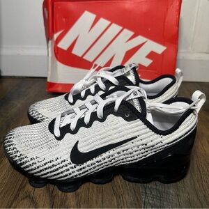 Nike Air VaporMax Flyknit 3 GS White and Black